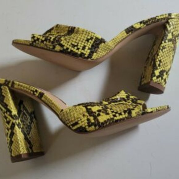 Yellow Snake Print Slip On Block Heel Mules - Picture 2 of 6